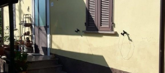 Casa de 8 habitaciónes en Carrara, Italy No. 48125 34