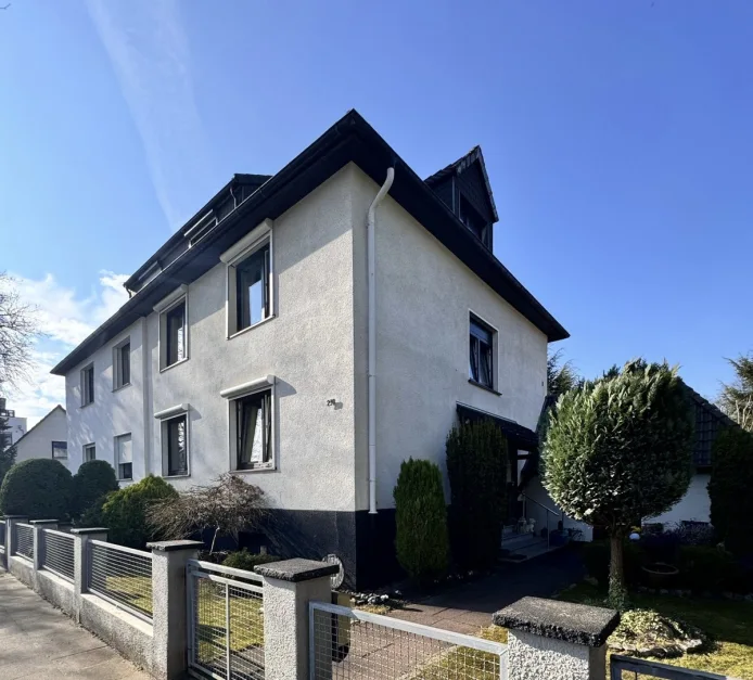 7 rooms Townhouse in Bielefeld, Germany No. 223129