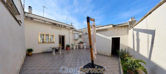 5 rooms House in Collepasso, Italy No. 230495 3