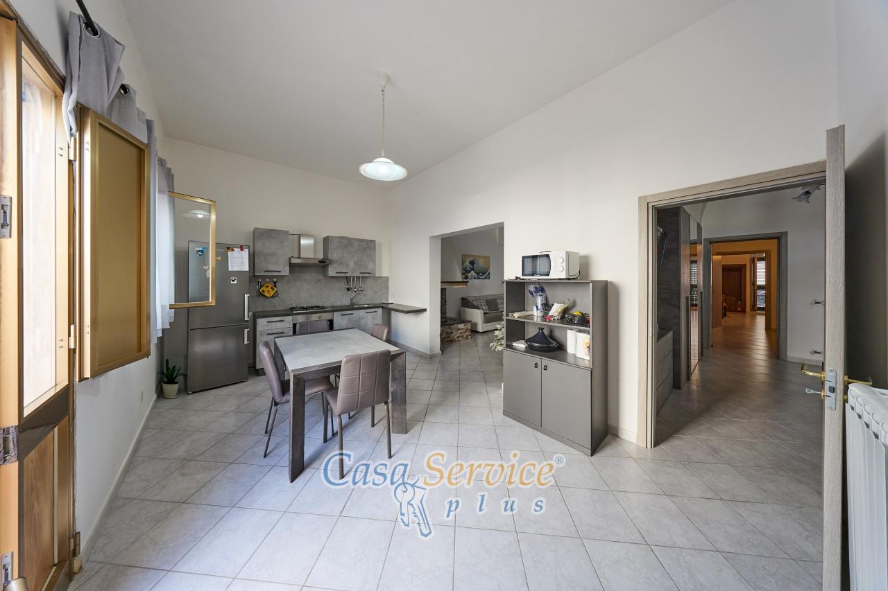 5 rooms House in Collepasso, Italy No. 230495