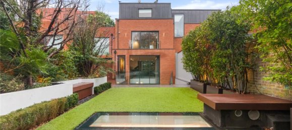 6 bedrooms House in Hampstead, United Kingdom No. 5331 32