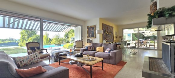 5 bedrooms House in Meung-sur-Loire, France No. 243541 2