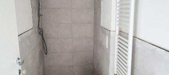 5 rooms House in Prato, Italy No. 91495 19