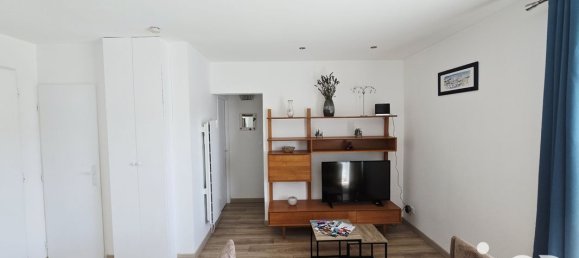 2 bedrooms Apartment in La Rochelle, France No. 335781 3