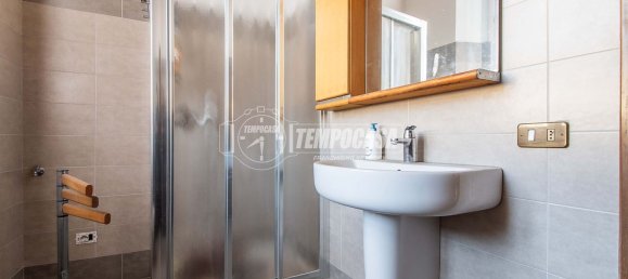 2-Zimmer Doppelhaus in Lurago Marinone, Italy, Nr. 216283 23