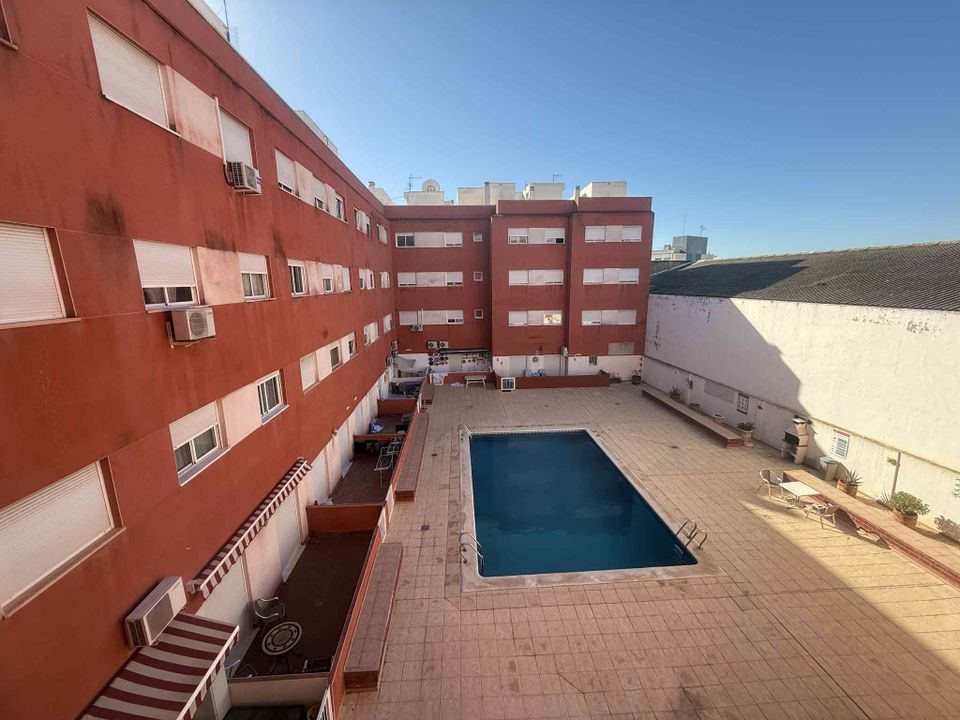 Apartamento de 3 dormitorios en Almoradí, Spain No. 239633