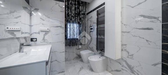 2 chambres Appartement à Carpi, Italy No. 17298 7