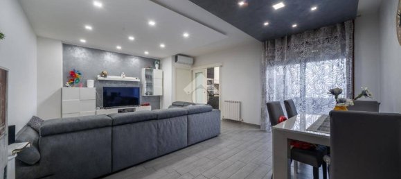 2 chambres Appartement à Carpi, Italy No. 17298 3