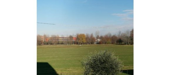 2 bedrooms Apartment in Rubiera, Italy No. 253386 7