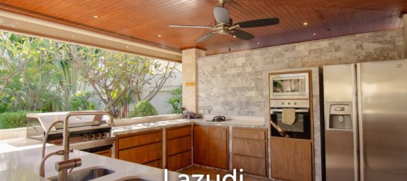 3 bedrooms Villa in Sam Roi Yot, Thailand No. 26109 4