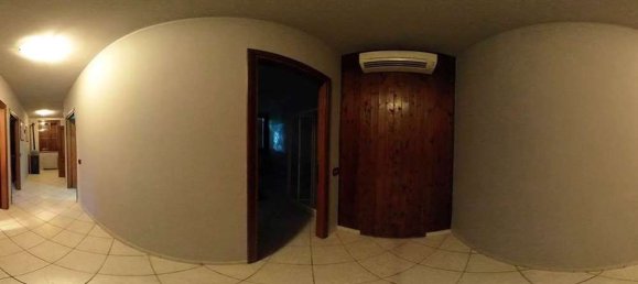 8 Schlafzimmer Haus in Rolo, Italy, Nr. 372042 14