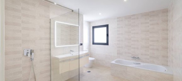 Casa de 4 dormitorios en Marbella, Spain No. 183366 30