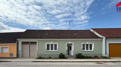 Casa de 5 habitaciónes en Bernhardsthal, Austria No. 202244