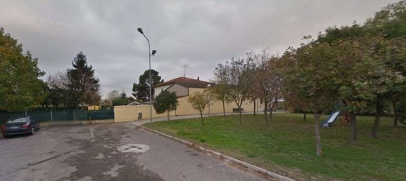 7-salle Appartement à Quistello, Italy No. 186647 7