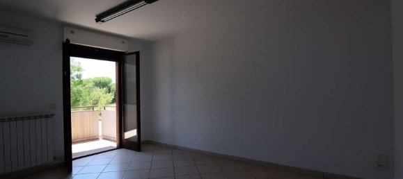 Büro in Città Sant'Angelo, Italy 102m², Nr. 263921 11