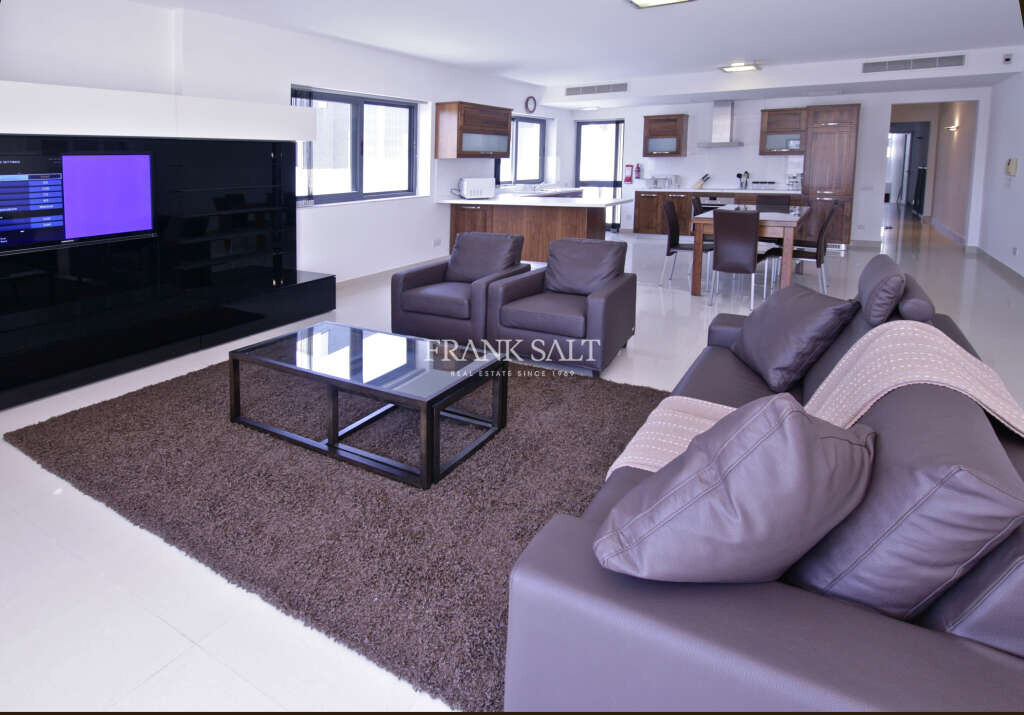 Duplex independente T2 em Swieqi, Malta N.º 8438