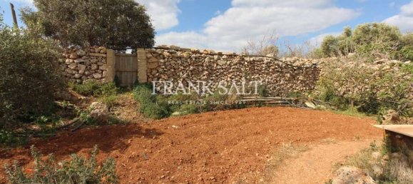 Terrain à Siggiewi, Malta 1170m² No. 13552 2