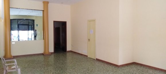2-Zimmer Gewerbliche Immobilie in Ragusa, Italy, Nr. 64392 2