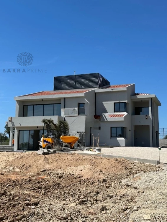 7 bedrooms House in Quarteira, Portugal No. 31886