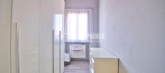 Apartamento de 4 habitaciónes en Cameri, Italy No. 136212 26