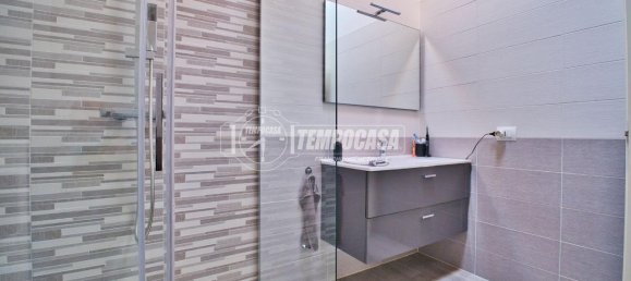 Apartamento de 4 habitaciónes en Cameri, Italy No. 136212 30