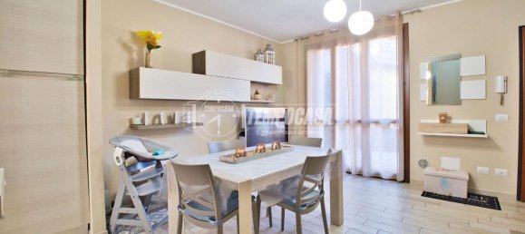 Apartamento de 4 habitaciónes en Cameri, Italy No. 136212 11