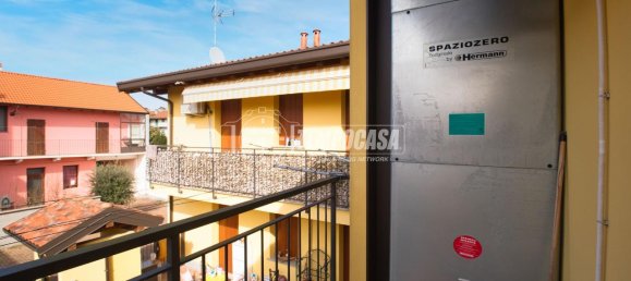 Apartamento de 4 habitaciónes en Cameri, Italy No. 136212 32