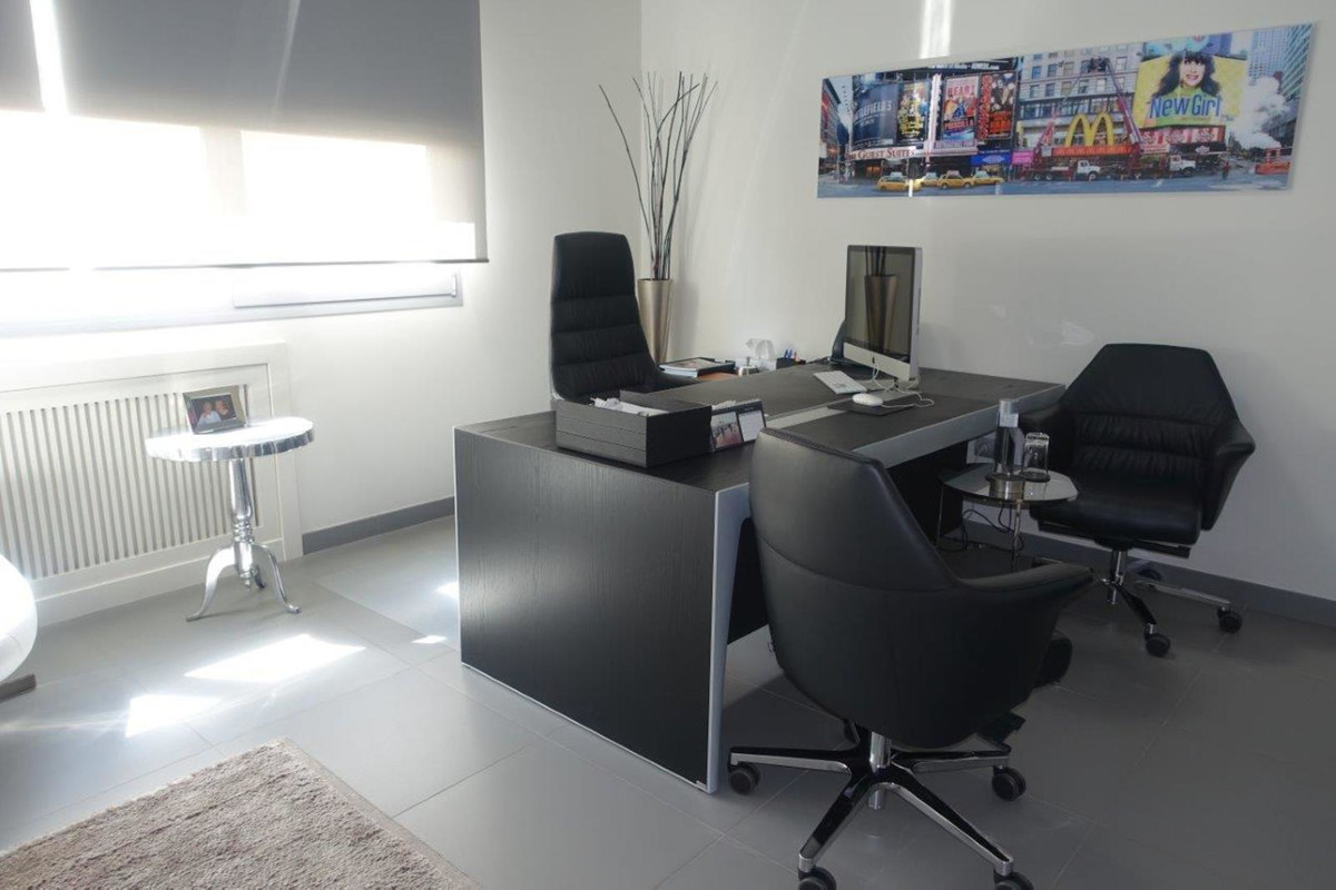 3 Schlafzimmer Büro in Marbella, Spain, Nr. 124477