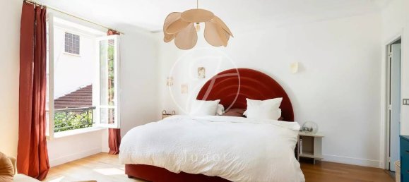 Casa de 3 dormitorios en Paris, France No. 167139 11