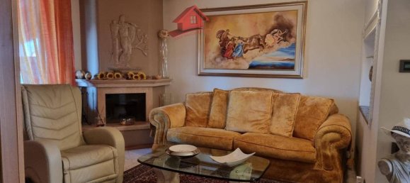 3 bedrooms Villa in Brembate, Italy No. 150100 8