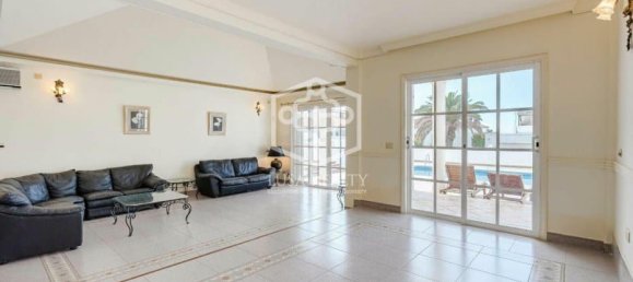 3 bedrooms Villa in Adeje, Spain No. 16408 10