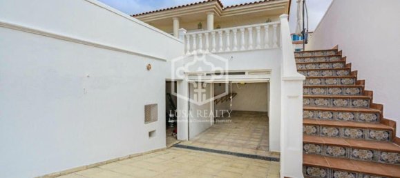 3 bedrooms Villa in Adeje, Spain No. 16408 6