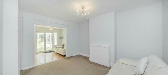 1 bedroom Apartment in Cricklewood, United Kingdom No. 5732 2