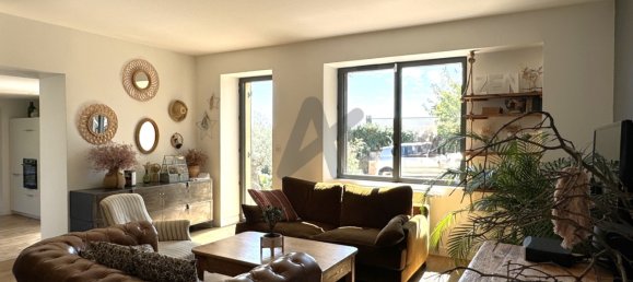 5 bedrooms House in Rhone, France No. 351696 12