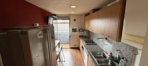 3 bedrooms Apartment in Terrassa, Spain No. 169147 2