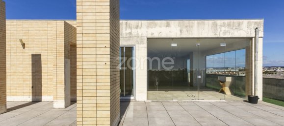 4 غرف نوم منزل ذو طابقين في Senhora da Hora, Portugal رقم 38147 32