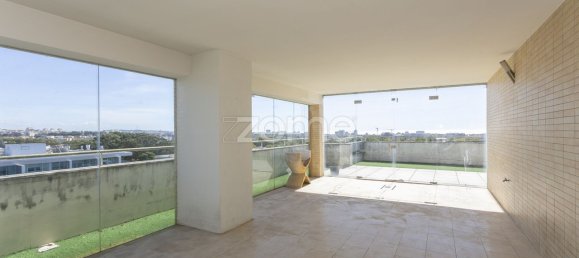 4 غرف نوم منزل ذو طابقين في Senhora da Hora, Portugal رقم 38147 26