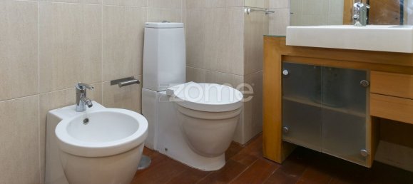 4 غرف نوم منزل ذو طابقين في Senhora da Hora, Portugal رقم 38147 23