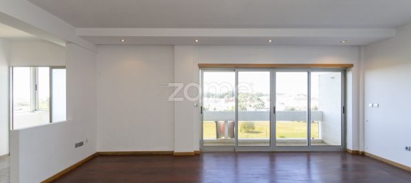 4 غرف نوم منزل ذو طابقين في Senhora da Hora, Portugal رقم 38147 8