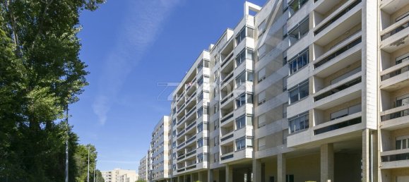 4 غرف نوم منزل ذو طابقين في Senhora da Hora, Portugal رقم 38147 42