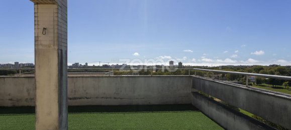 4 غرف نوم منزل ذو طابقين في Senhora da Hora, Portugal رقم 38147 35