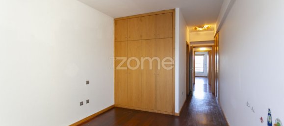 4 غرف نوم منزل ذو طابقين في Senhora da Hora, Portugal رقم 38147 15