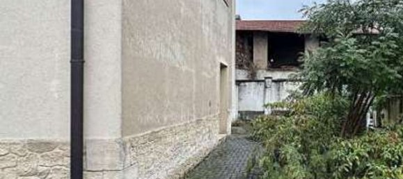 Gebäude in Gallarate, Italy 445m², Nr. 18382 17