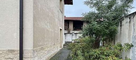 Gebäude in Gallarate, Italy 445m², Nr. 18382 16