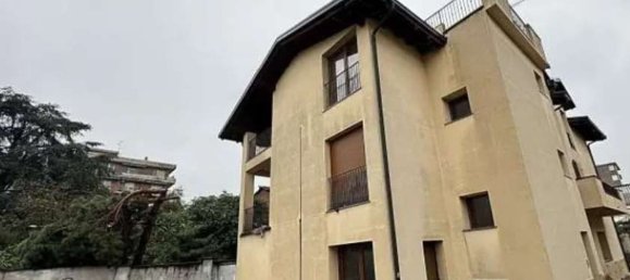 Gebäude in Gallarate, Italy 445m², Nr. 18382 10