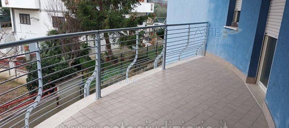 Apartamento de 5 habitaciónes en Corropoli, Italy No. 345429 6