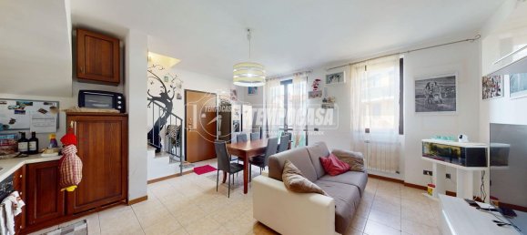 3-Zimmer Doppelhaus in Solbiate con Cagno, Italy, Nr. 264900 4