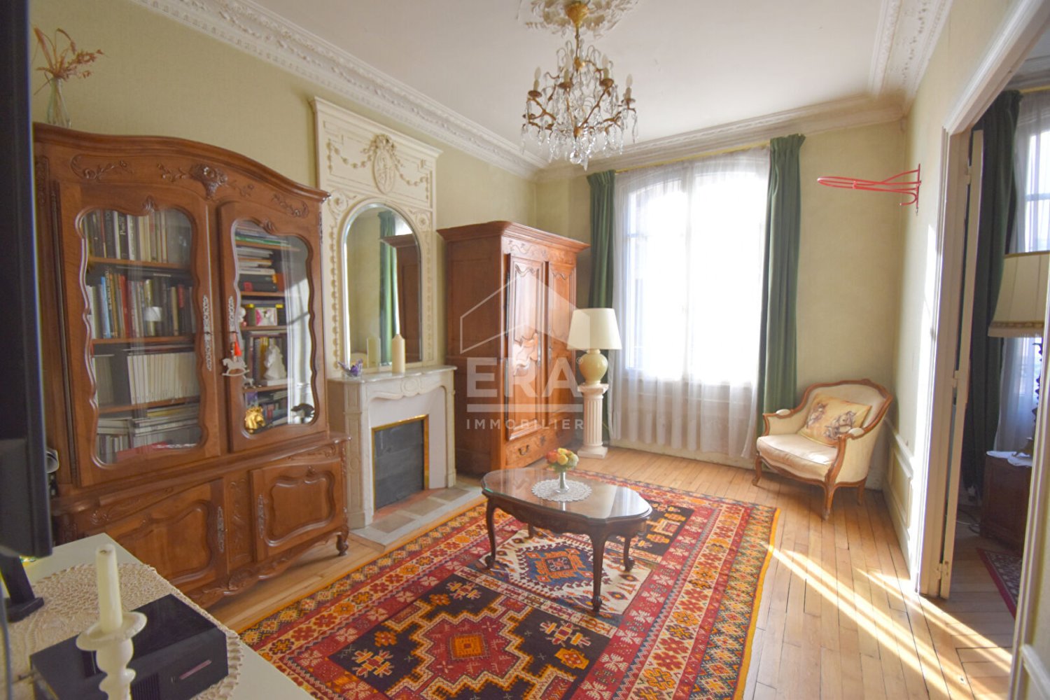 3 bedrooms Apartment in Boulogne-Billancourt, France No. 163520