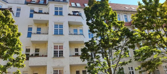 Квартира с 2 комнатами в Фриденау, Германия № 325190 2