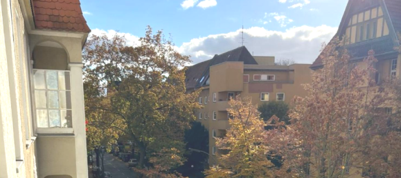 Квартира с 2 комнатами в Фриденау, Германия № 325190 5